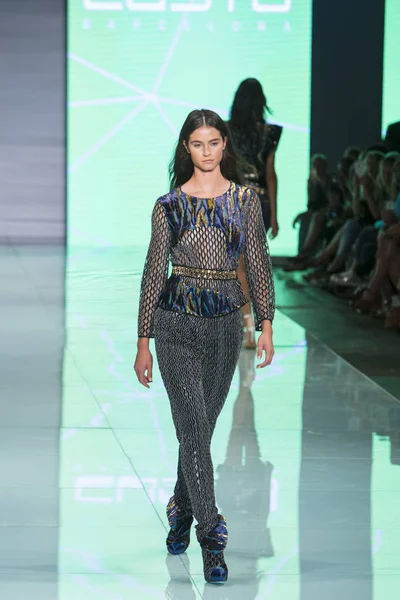 Показ мод настр Bracelona під час Майамі мода тиждень 2017 — стокове фото