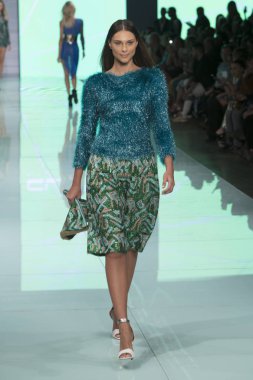 Miami moda haftası 2017 Custo Barcelona moda gösterisi Resort 2018