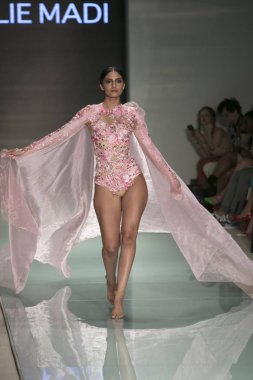 Ellie Madi moda gösterisi yaz 2018