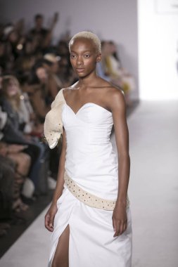 Cindy Monteiro moda gösterisi ilkbahar yaz 2018