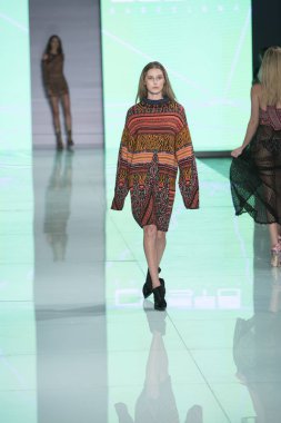 Custo Barcelona moda Show Miami moda haftası 2017