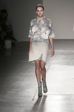 Manken Nyfw ilkbahar/yaz 2018, Konseyi, kalkınan Amerikalı Moda Tasarımcısı Vitrini Fesdevy New York City Pier 59 stüdyolarında 10 Eylül 2017 üzerinde featuring sırasında pist yürür