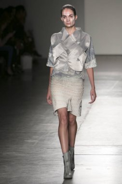 Manken Nyfw ilkbahar/yaz 2018, Konseyi, kalkınan Amerikalı Moda Tasarımcısı Vitrini Fesdevy New York City Pier 59 stüdyolarında 10 Eylül 2017 üzerinde featuring sırasında pist yürür