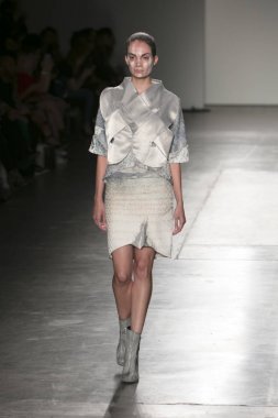 Manken Nyfw ilkbahar/yaz 2018, Konseyi, kalkınan Amerikalı Moda Tasarımcısı Vitrini Fesdevy New York City Pier 59 stüdyolarında 10 Eylül 2017 üzerinde featuring sırasında pist yürür