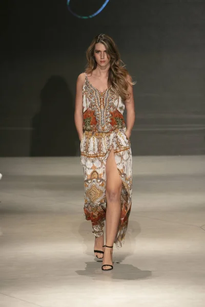 Model Walks Runway Czarina Fashion Show Summer 2019 Collection Art — Stok fotoğraf