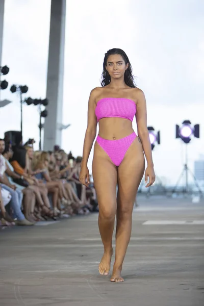 Model Walks Runway Acacia Swimwear Summer Collection 2020 Fashion Show — 스톡 사진