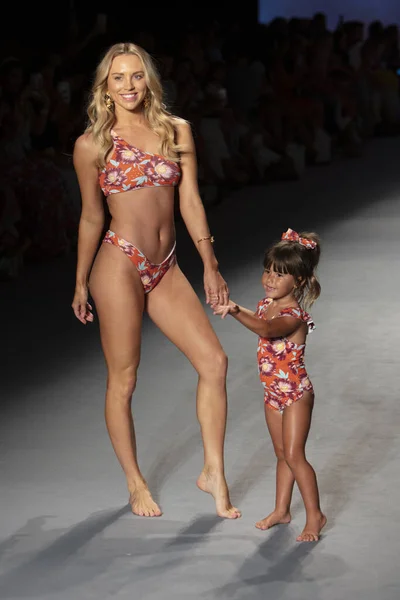 Model Walks Runway Poema Swim Summer Collection 2020 Fashion Show — Stock Photo, Image