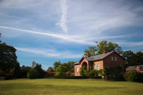 Gisselfeld park palace and cloister — Stock Photo, Image