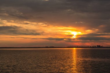 beabutiful gün batımı ower deniz