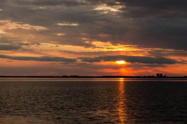 beabutiful gün batımı ower deniz