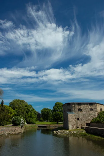 Történelmi épület közelében Kalmar castle — Stock Fotó