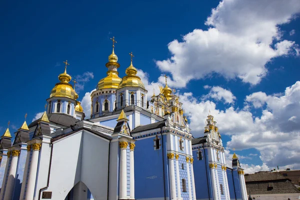 Catedral de la Cúpula Dorada de San Miguel en Kiev — Foto de Stock