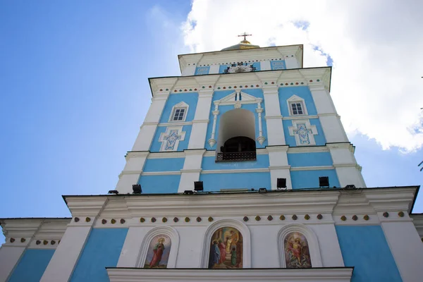 Saint Michaels Golden kupolkonvexa katedralen i Kiev — Stockfoto