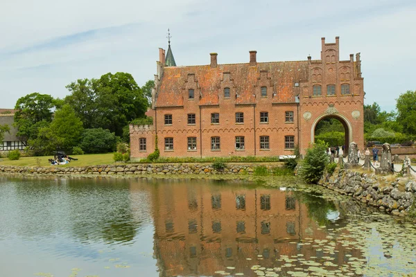Egeskov slot in Denemarken — Stockfoto