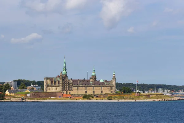 Danimarka yapılan Kronborg Kalesi'ne görünümünü — Stok fotoğraf