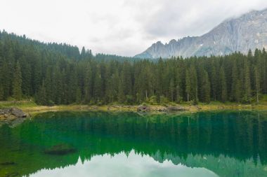Carezza Lake, Dolomites, Güney tirol