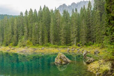 Carezza Lake, Dolomites, Güney tirol