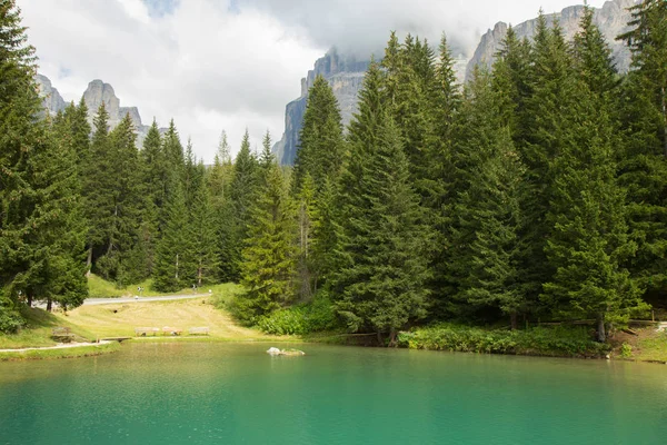 Lago di Carezza, Dolomiti, Alto Adige — Foto Stock