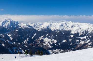 Zillertall valley, Avusturya Alpleri'nde görünümünü