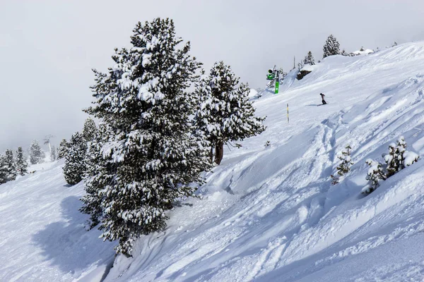 Uitzicht op de Alpen in de Zillertall vallei, Oostenrijk — Stockfoto