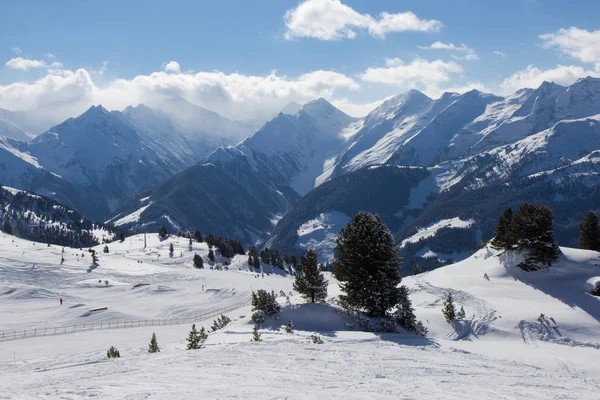 Vista sulle Alpi nella valle dello Zillertall, Austria — Foto Stock