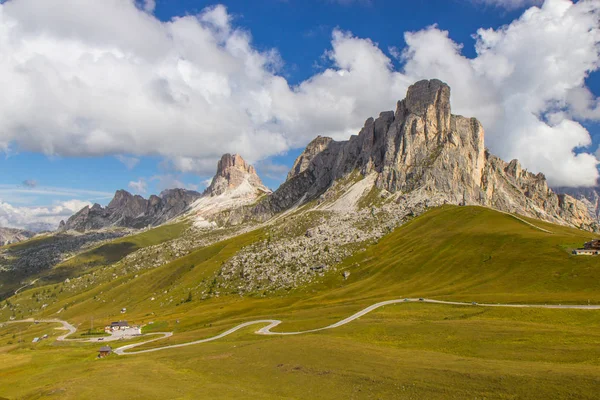 Passo Giau Dolomites, Güney tirol, İtalya