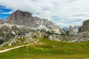 güzel manzarasına Dolomites Alpler, İtalya