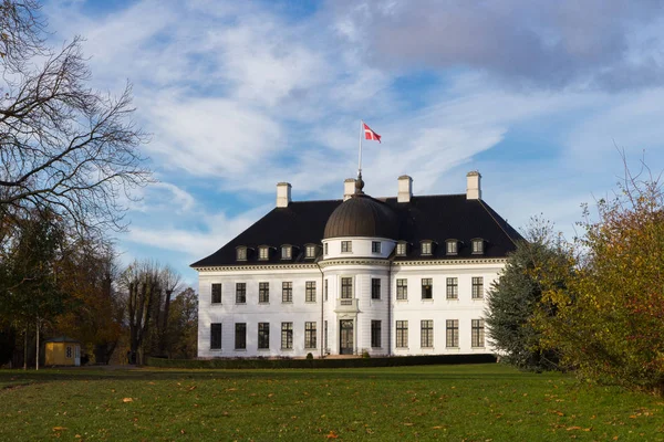 View Bernstoff Palace North Copenhagen Denmark — Stock Photo, Image