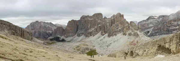 Falzarego Dolomites 사우스 이탈리아의 — 스톡 사진