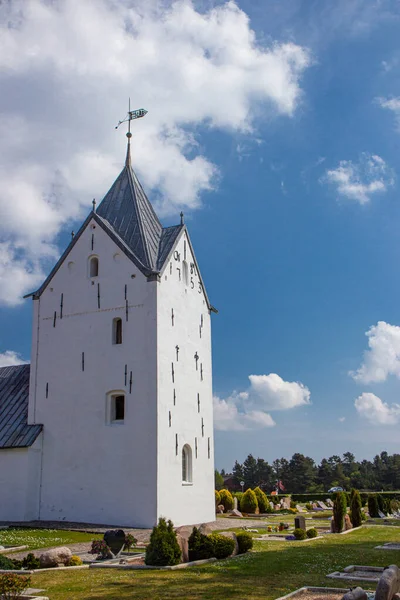 로모 섬에 위치 한 클레망스 교회 — 스톡 사진