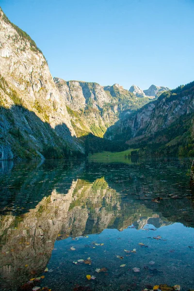 Blick auf idyllischen Obersee, Nationalpark Berchtesgaden, Bayern — Stockfoto