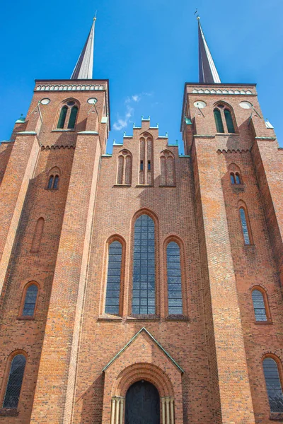 丹麦著名的罗斯基尔大教堂的景观 — 图库照片