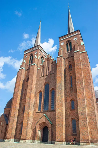 View of famous Roskilde Cathedral in Denmark — 스톡 사진