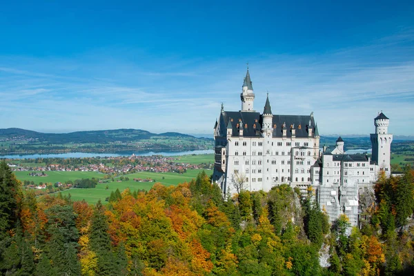 Vista del famoso castillo de Neuschwanstein en Baviera — Foto de Stock