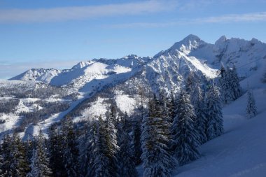 Avusturya kayak merkezinin güzel manzarası, Dachstein bölgesi, Alpler