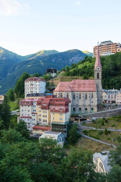 Houses in Bad Gastein town in Austrian Alps — Stock Photo, Image