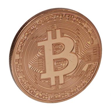 Beyaz bir arka plan üzerinde bronz bitcoin