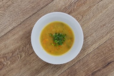 Bir tabloda lahana çorbası