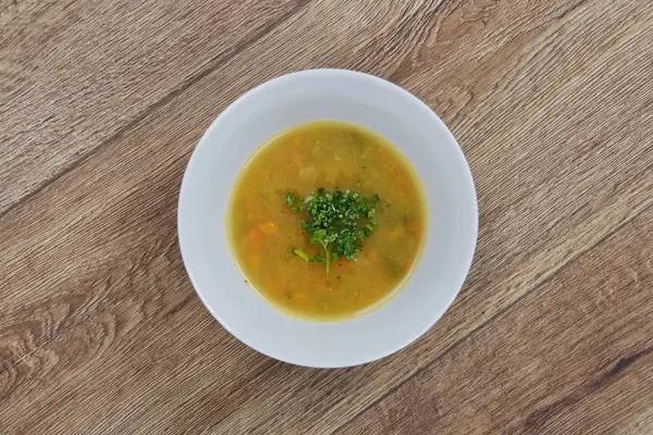 Bir tabloda lahana çorbası