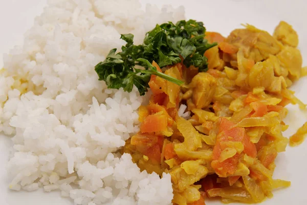 Kari mit Kohl, Tempeh und Reis — Stockfoto