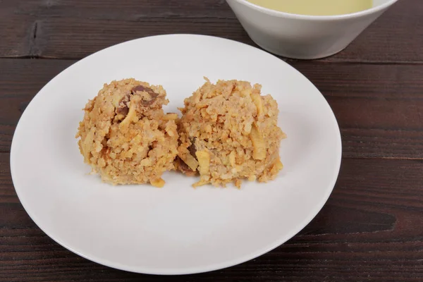 Millets meyve bir tablo ile