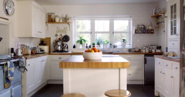 Cocina En Casa Familiar — Vídeos de Stock