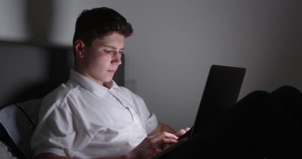 Teenage Victim Of Cyber Bullying — Stock Video