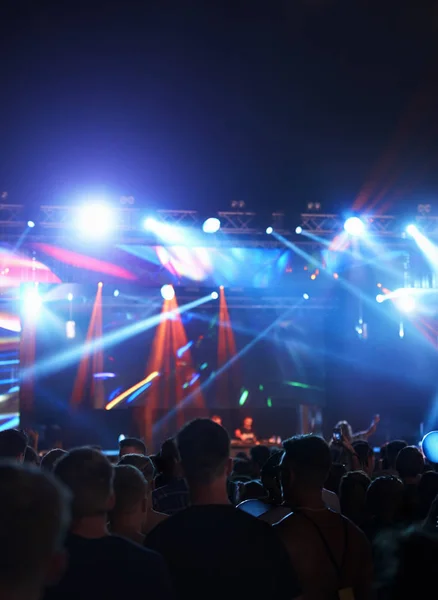Publikum těší hudební Festival — Stock fotografie