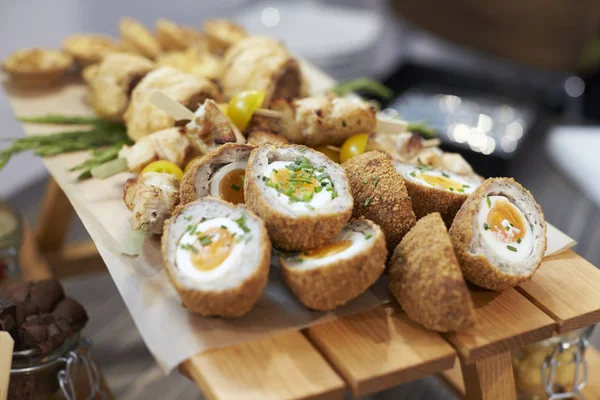 Mat vid konferens lunchbuffé — Stockfoto