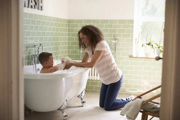Mother And Son At Bath — Stock Photo, Image