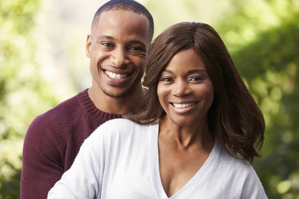 Retrato de pareja romántica — Foto de Stock