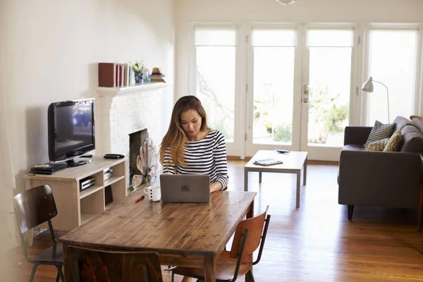 Woman Working From Home — Stock Photo, Image