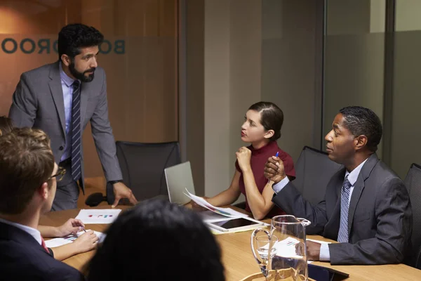 Businessman addressing colleagues — Stock Photo, Image