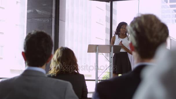 Audience applauding woman — Stock Video